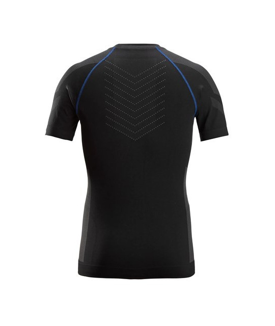 In Motion short-sleeved seamless base layer