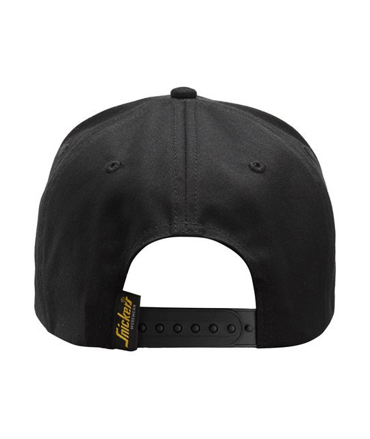 Cap with small logo