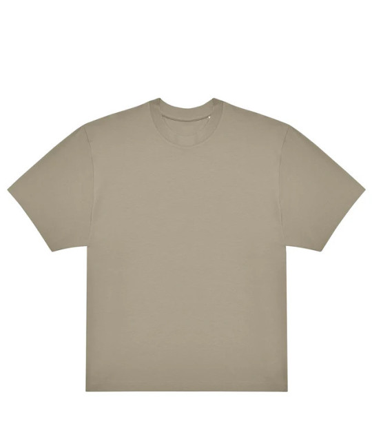 B&C  E220 Oversized