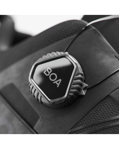 Solid Gear Bound Low
