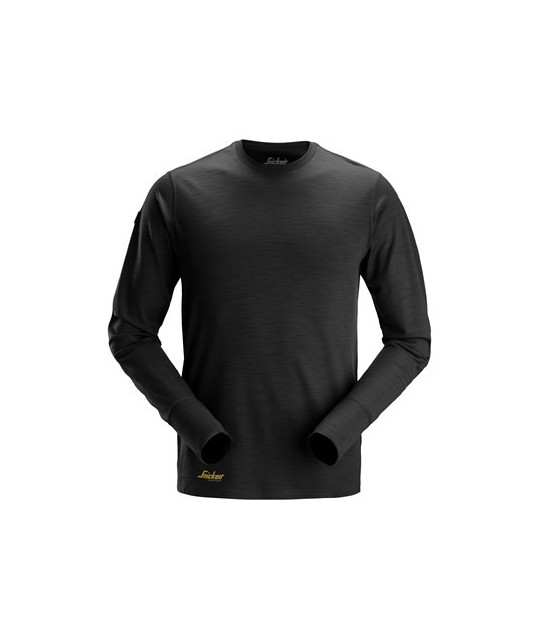 Long-sleeved wool t-shirt