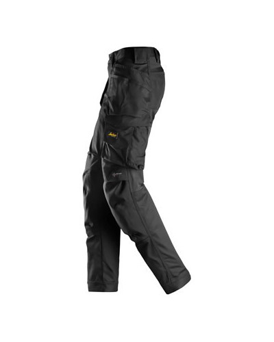 Women's stretch pants with holster pockets